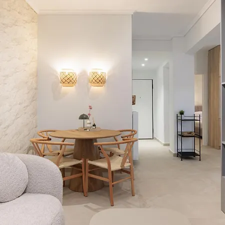 F & B Collection - Luxurious Flat For 4
