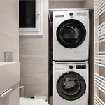 アパート F & B Collection - Luxurious Flat For 4 テッサロニキ